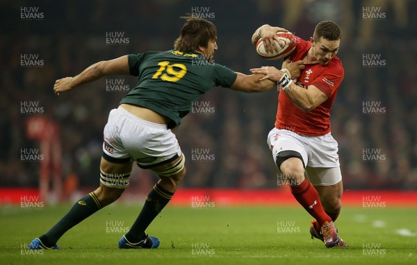 241118 - Wales v South Africa - Under Armour Series - George North of Wales is tackled by Eben Etzebeth of South Africa
