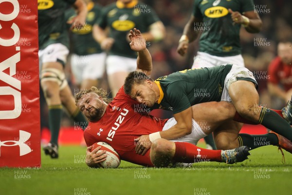 241118 - Wales v South Africa, Under Armour Series 2018 - Tomas Francis of Wales powers over to score try