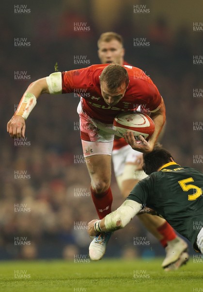 241118 - Wales v South Africa, Under Armour Series 2018 - Hadleigh Parkes of Wales is tackled by Franco Mostert of South Africa 