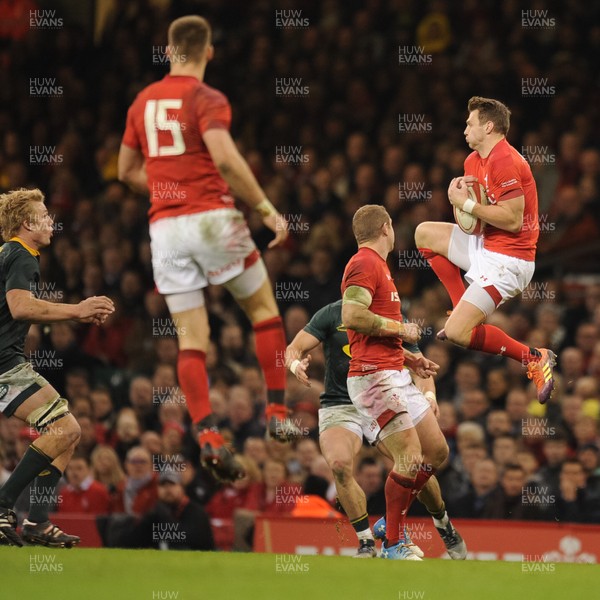 241118 - Wales v South Africa - Under Armour Series - Dan Biggar of Wales claims the high ball
