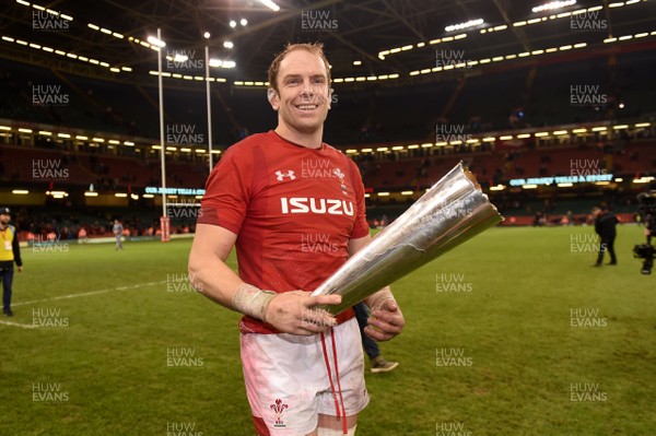 241118 - Wales v South Africa - Under Armour Series 2018 - Alun Wyn Jones of Wales at the end of the game