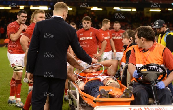 241118 - Wales v South Africa - Under Armour Series 2018 - Wales players shake hands with Ellis Jenkins as he is stretchered from the field