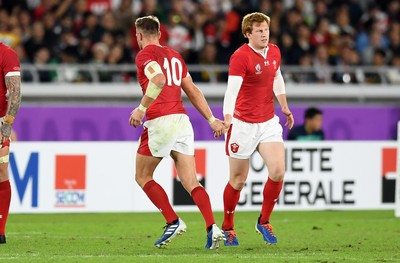 271019 - Wales v South Africa - Rugby World Cup Semi-Final - Rhys Patchell comes on for Dan Biggar of Wales