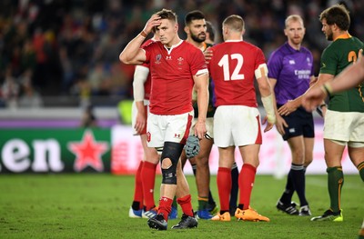 271019 - Wales v South Africa - Rugby World Cup Semi-Final - Dejected Jonathan Davies of Wales