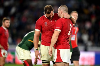 271019 - Wales v South Africa - Rugby World Cup Semi-Final - Duane Vermeulen of South Africa and Ken Owens