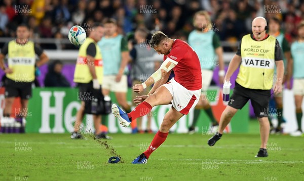 271019 - Wales v South Africa - Rugby World Cup Semi-Final - Dan Biggar of Wales kicks a penalty