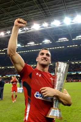 291114 - Wales v South Africa - Dove Men Series -Sam Warburton of Wales celebrates with the Prince William cup