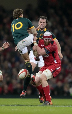 291114 - Wales v South Africa - Dove Men Series - Pat Lambie of South Africa and Jake Ball of Wales collide