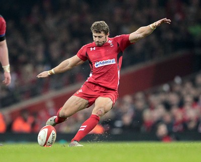 291114 - Wales v South Africa - Dove Men Series - Leigh Halfpenny of Wales kicks a penalty