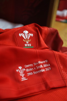 291125 - Wales v South Africa Springboks - Quilter Nations Series - Danny Southworth of Wales jersey in the dressing room before the game