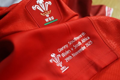 291125 - Wales v South Africa Springboks - Quilter Nations Series - Danny Southworth of Wales jersey in the dressing room before the game