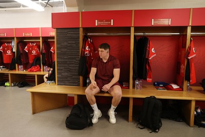 291125 - Wales v South Africa Springboks - Quilter Nations Series - Brodie Coghlan of Wales in the dressing room