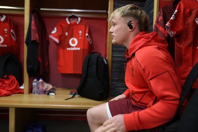291125 - Wales v South Africa Springboks - Quilter Nations Series - Blair Murray of Wales in the dressing room