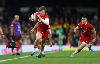 291125 - Wales v South Africa Springboks - Quilter Nations Series - Ellis Mee of Wales 