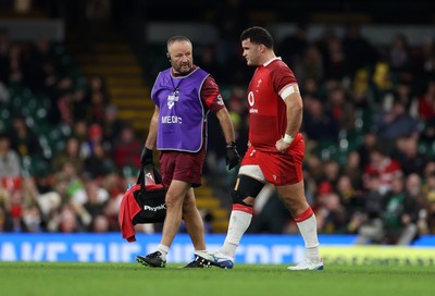 291125 - Wales v South Africa Springboks - Quilter Nations Series - Christian Coleman of Wales leaves the field