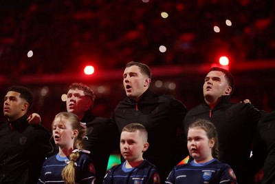 291125 - Wales v South Africa Springboks - Quilter Nations Series - Rio Dyer, Brodie Coghlan, Ben Carter and Christian Coleman of Wales sing the anthem