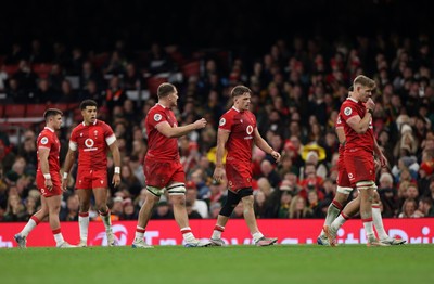 291125 - Wales v South Africa Springboks - Quilter Nations Series - Ben Carter, Alex Mann and Taine Plumtree of Wales 