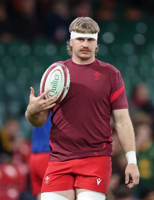 291125 - Wales v South Africa Springboks, Quilter Nations Series - Aaron Wainwright of Wales during warm up