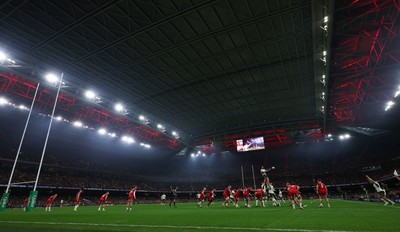 291125 - Wales v South Africa Springboks, Quilter Nations Series - South Africa win a line out