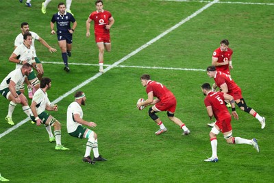 291125 - Wales v South Africa - Quilter Nations Series - Alex Mann of Wales runs at the defence