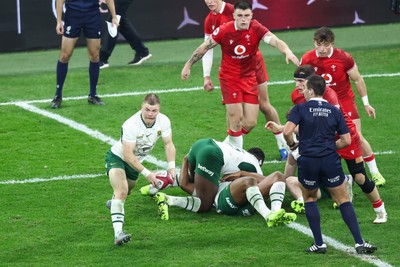 291125 - Wales v South Africa - Quilter Nations Series - Morne van den Berg of South Africa passes the ball