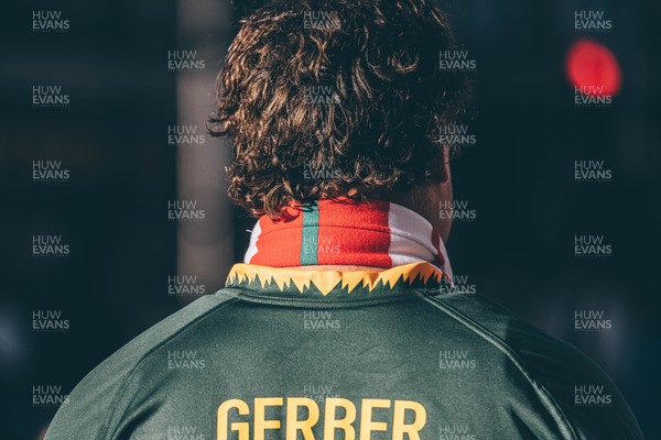 291125 - Wales v South Africa - Quilter Nations Series - Matchday colour in Cardiff City Centre ahead of the game 