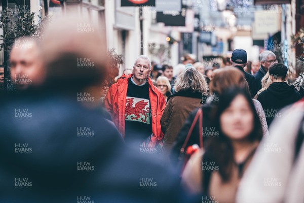291125 - Wales v South Africa - Quilter Nations Series - Matchday colour in Cardiff City Centre ahead of the game 