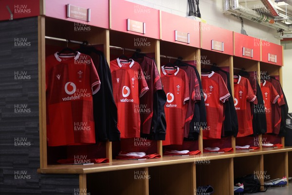 291125 - Wales v South Africa Springboks - Quilter Nations Series - General View of the dressing room before the game
