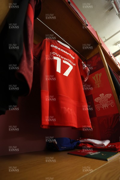 291125 - Wales v South Africa Springboks - Quilter Nations Series - Danny Southworth of Wales jersey in the dressing room before the game