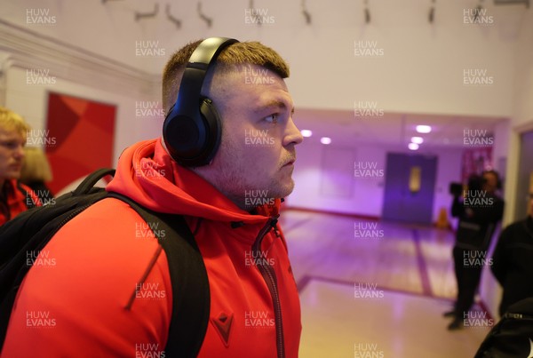 291125 - Wales v South Africa Springboks - Quilter Nations Series - Danny Southworth of Wales arrives at the stadium
