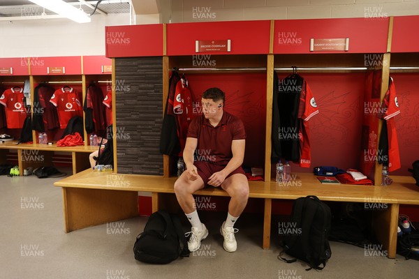 291125 - Wales v South Africa Springboks - Quilter Nations Series - Brodie Coghlan of Wales in the dressing room