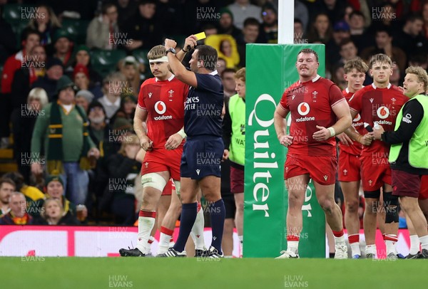 291125 - Wales v South Africa Springboks - Quilter Nations Series - Aaron Wainwright of Wales is given a yellow card under review by Referee Luc Ramos 