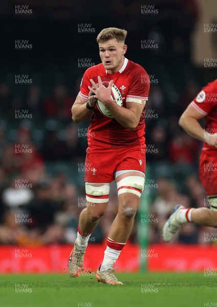 291125 - Wales v South Africa Springboks - Quilter Nations Series - Taine Plumtree of Wales 