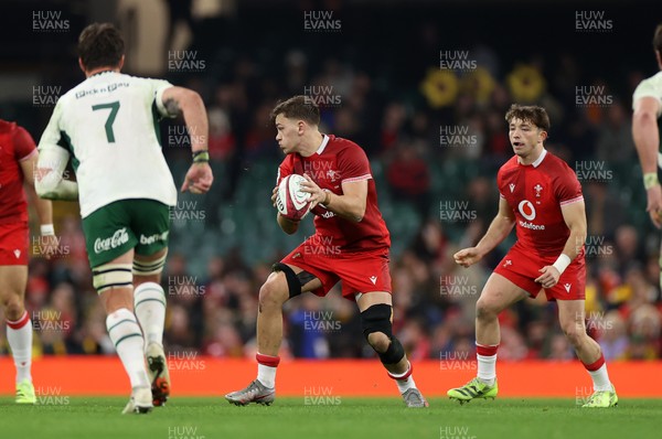 291125 - Wales v South Africa Springboks - Quilter Nations Series - Alex Mann of Wales 