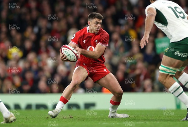 291125 - Wales v South Africa Springboks - Quilter Nations Series - Reuben Morgan-Williams of Wales 