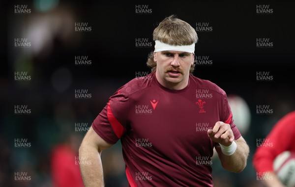 291125 - Wales v South Africa Springboks, Quilter Nations Series - Aaron Wainwright of Wales during warm up