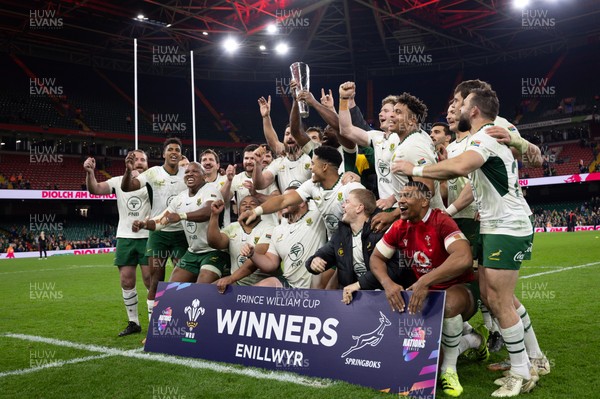 291125 - Wales v South Africa Springboks, Quilter Nations Series - South Africa celebrate as they lift The Prince William Cup