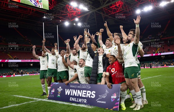 291125 - Wales v South Africa Springboks, Quilter Nations Series - South Africa celebrate as they lift The Prince William Cup