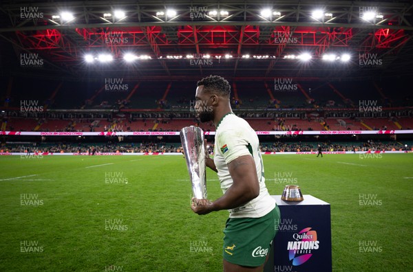 291125 - Wales v South Africa Springboks, Quilter Nations Series - Siya Kolisi of South Africa collects The Prince William Cup