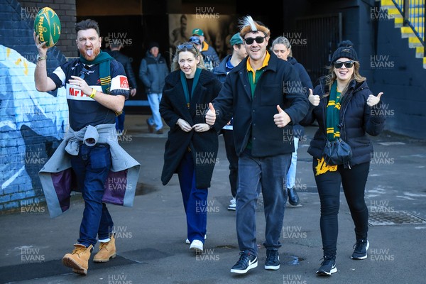 291125 - Wales v South Africa - Quilter Nations Series - South Africa fans before game in Fan Zone 
