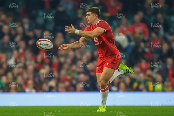 291125 - Wales v South Africa - Quilter Nations Series - Joe Hawkins of Wales 