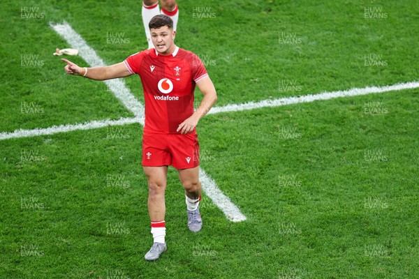 291125 - Wales v South Africa - Quilter Nations Series - Callum Sheedy of Wales