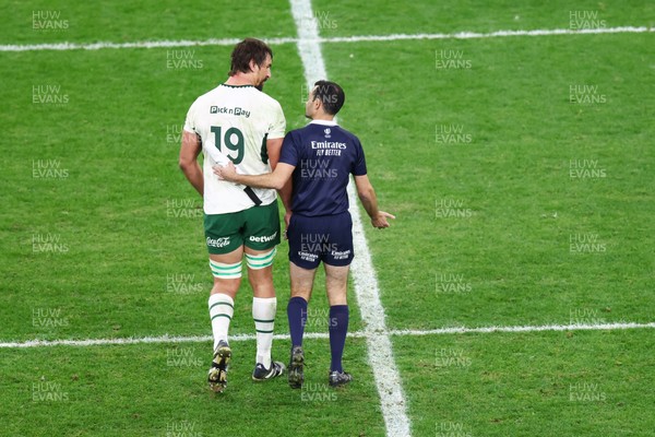 291125 - Wales v South Africa - Quilter Nations Series - Eben Etzebeth of South Africa leaves the field after being sent off