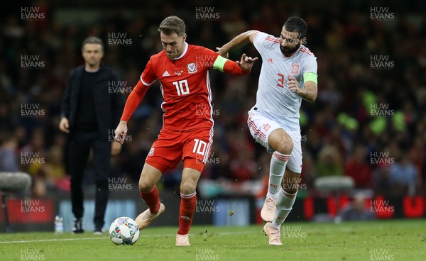 111018 - Wales v Spain - International Friendly - Aaron Ramsey of Wales is challenged by Jonny of Spain