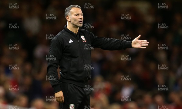 111018 - Wales v Spain - International Friendly - Wales Manager Ryan Giggs