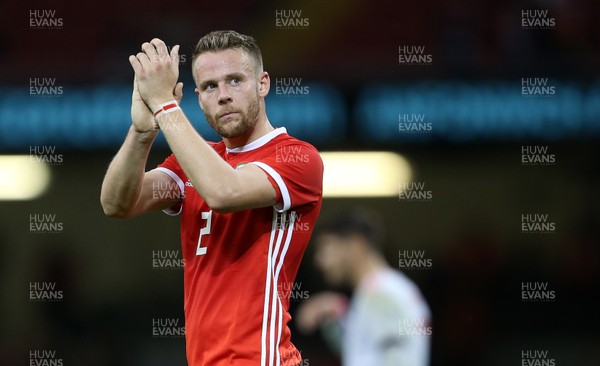 111018 - Wales v Spain - International Friendly - Chris Gunter of Wales thanks the fans