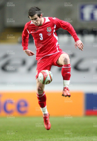 03.03.10 ... Wales v Sweden, Friendly International, Swansea -  Wales' Gareth Bale     