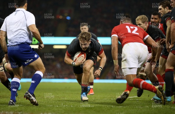 171118 - Wales v Tonga - Under Armour Series - Tyler Morgan of Wales finds a gap to score a try