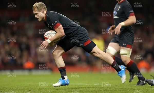 171118 - Wales v Tonga - Under Armour Series - Aled Davies of Wales runs in to score a try