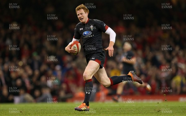 171118 - Wales v Tonga - Under Armour Series - Rhys Patchell of Wales runs in to score a try